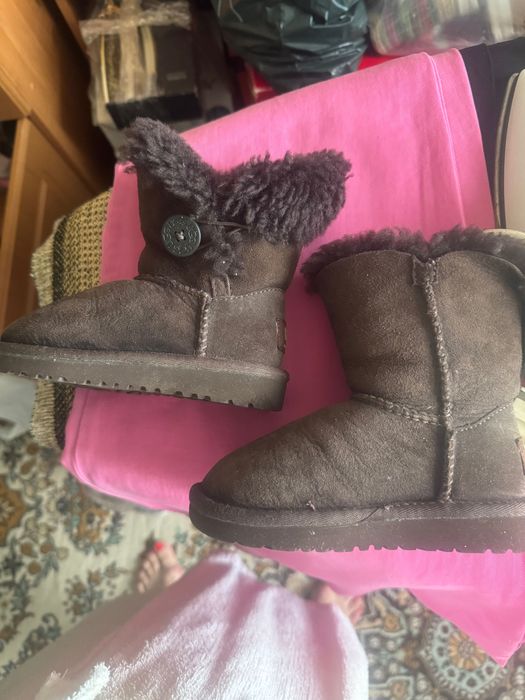 Продам UGGI детские