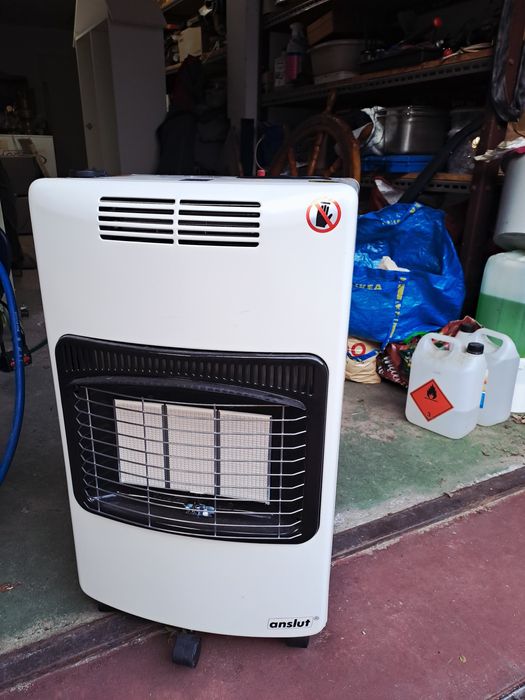 Piecyk gazowy  zdmuchnie i nową  butla z gazem