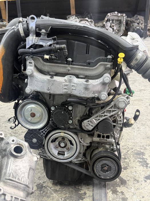Двигун мотор двигатель PSA5F02 EP6CDT 1.6 турбо Peugeot (308, 3008, 5008, 508) та Citroën (C4 Picasso, DS3, DS5)