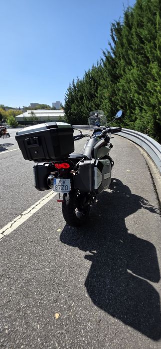 Moto Guzzi v85tt 2023 urgente