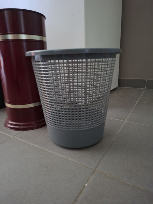 Balde sombrinhas. Reciclagem.etc.