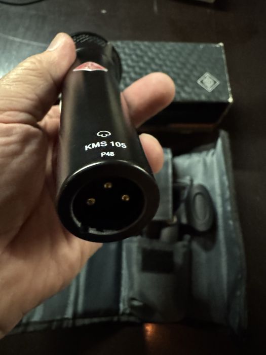 Neumann KMS 105 Preto