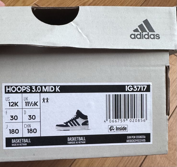 Кросівки дитячі adidas hoops 3.0 mid k 30р