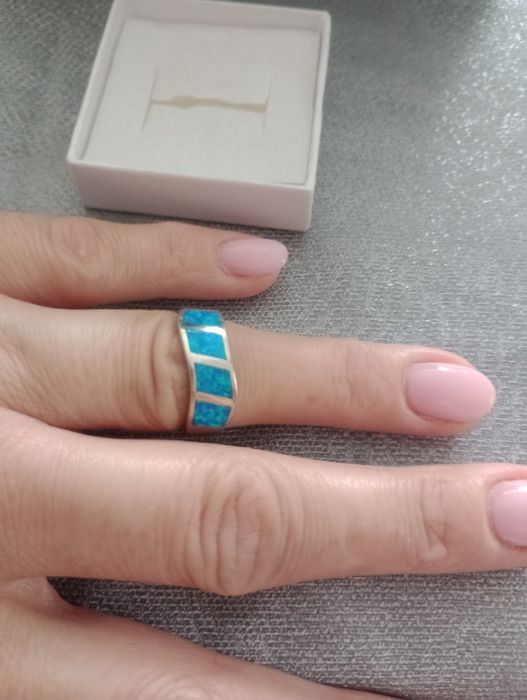 Srebrny pierścionek z opałem