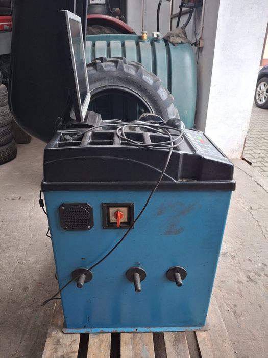 Wyważarka do kół Uni Troll 2251