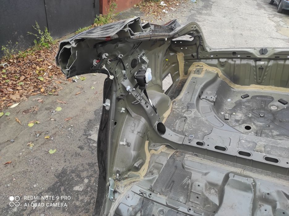 Кузов стойка Toyota Avensis T25 Авенсіс т25іс т25 Авенс