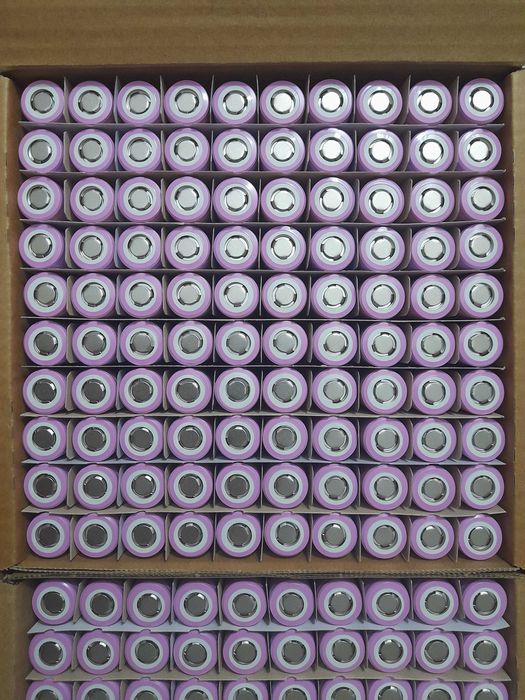 Новий Акумулятор Samsung INR18650-35E 3400mAh 3.7В - струм 8A