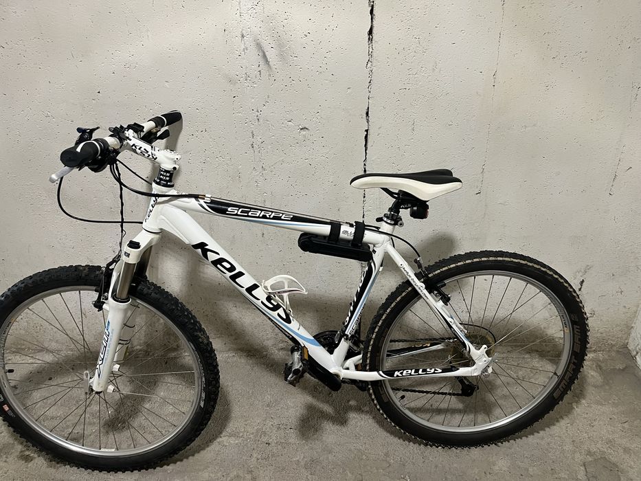 Rower kellys scarpe bialy