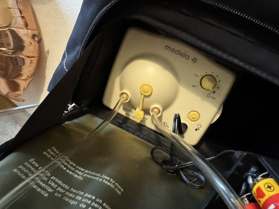 Електричний молокоотсос Молоковідсмоктувач MEDELA Pump In Style помпа