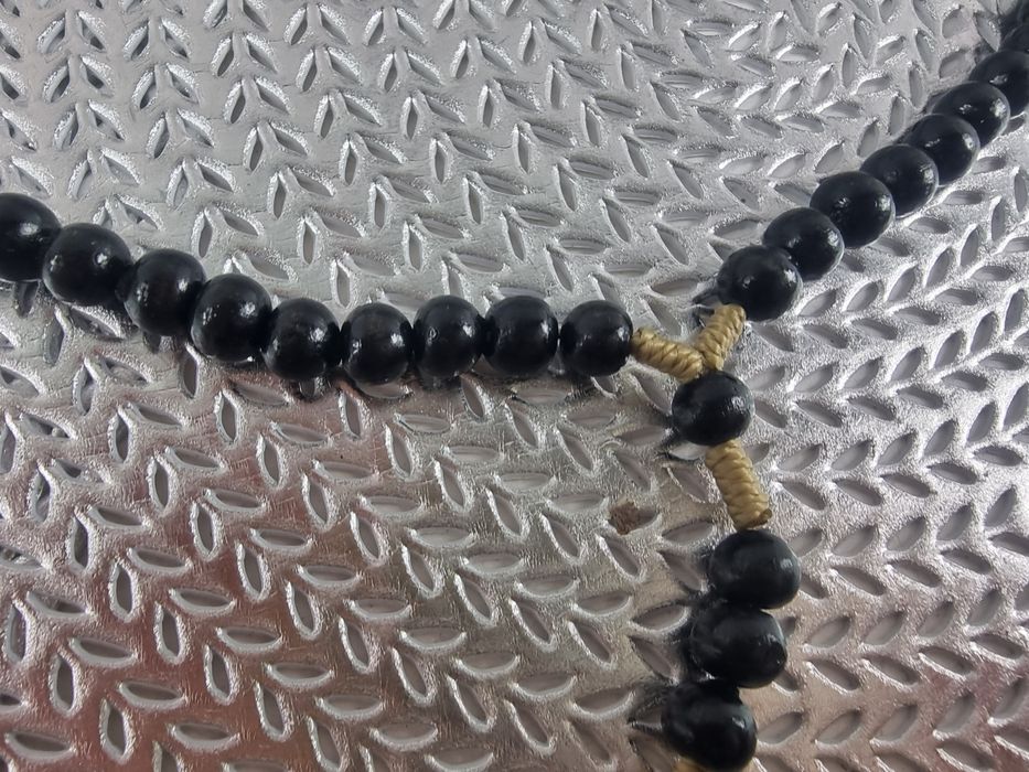 Różaniec drewniany czarny z drewna różańce drewniane czarne