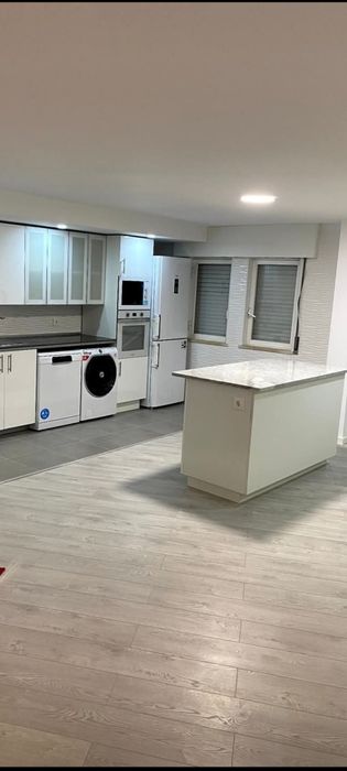 Obras e manutencao, servicos, reparacoes e mudancas