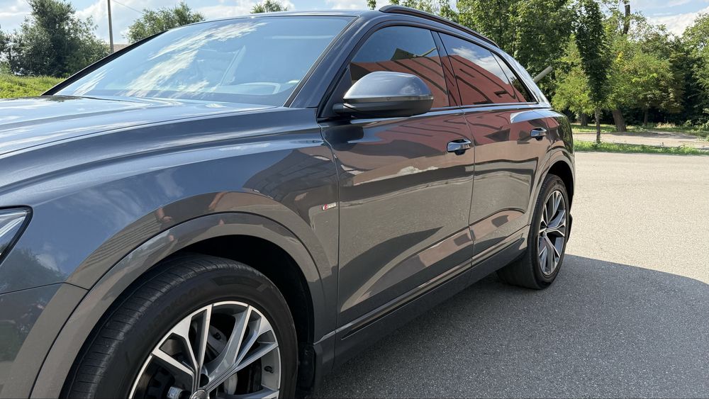 Продам Audi Q8 идела