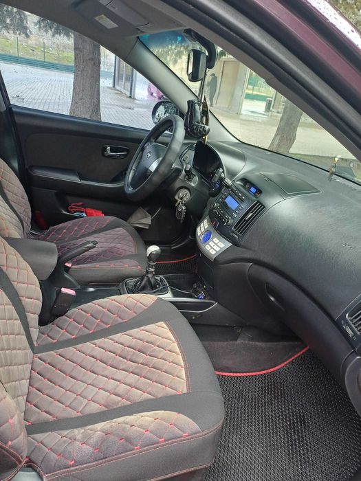 Hyundai Elentra 2010 року