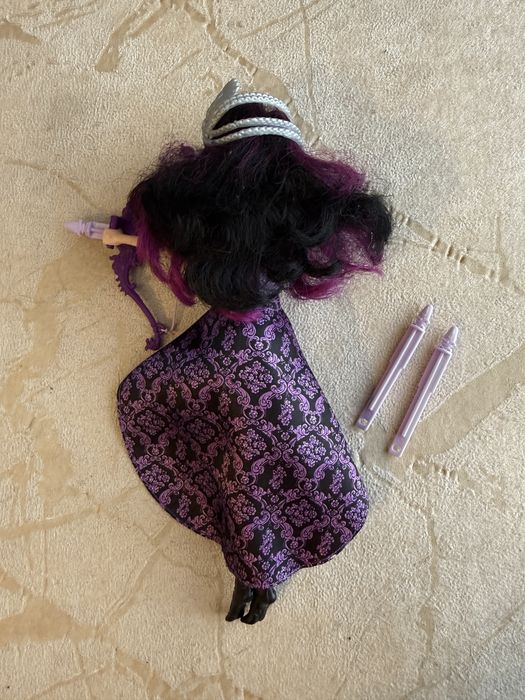 Lalka Mattel Ever After High Raven Queen Łuczniczka
