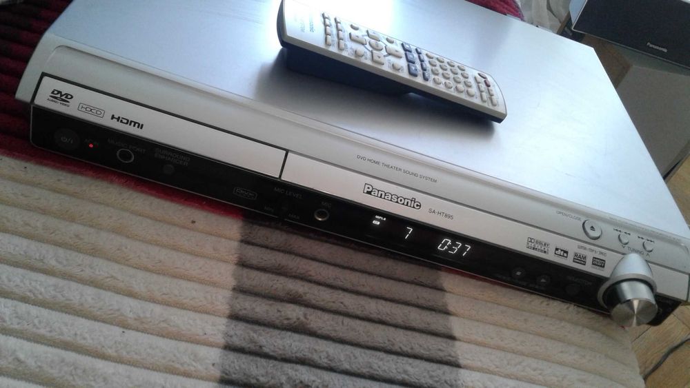 Panasonic DVD Home Theater Sound System Sa-HT895