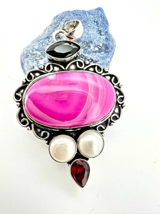 zawieszka, wisior kamień naturalny
Agat, perła, granat. Próba 925