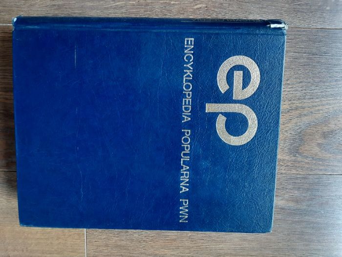 Sprzedam książkę Encyklopedię PWN