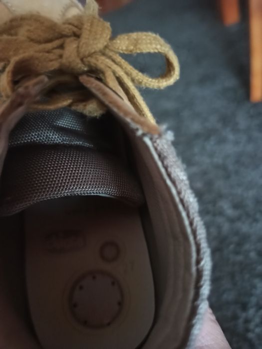 Botas chicco tamanho 27