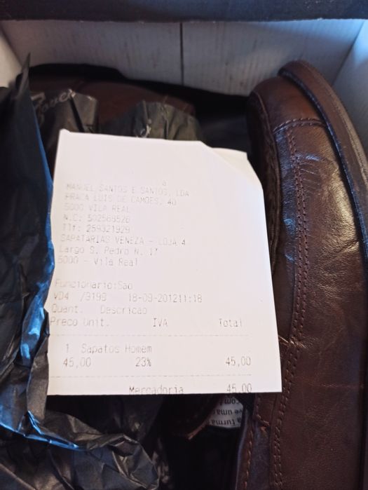 Sapato pele e sola tamanho 40