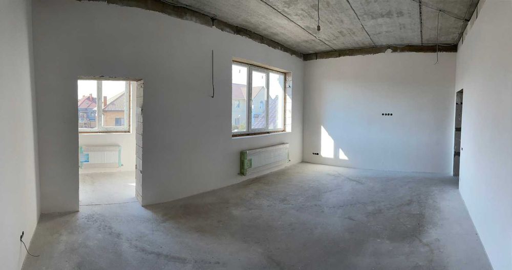 Дом под чистовую отделку в Совиньоне