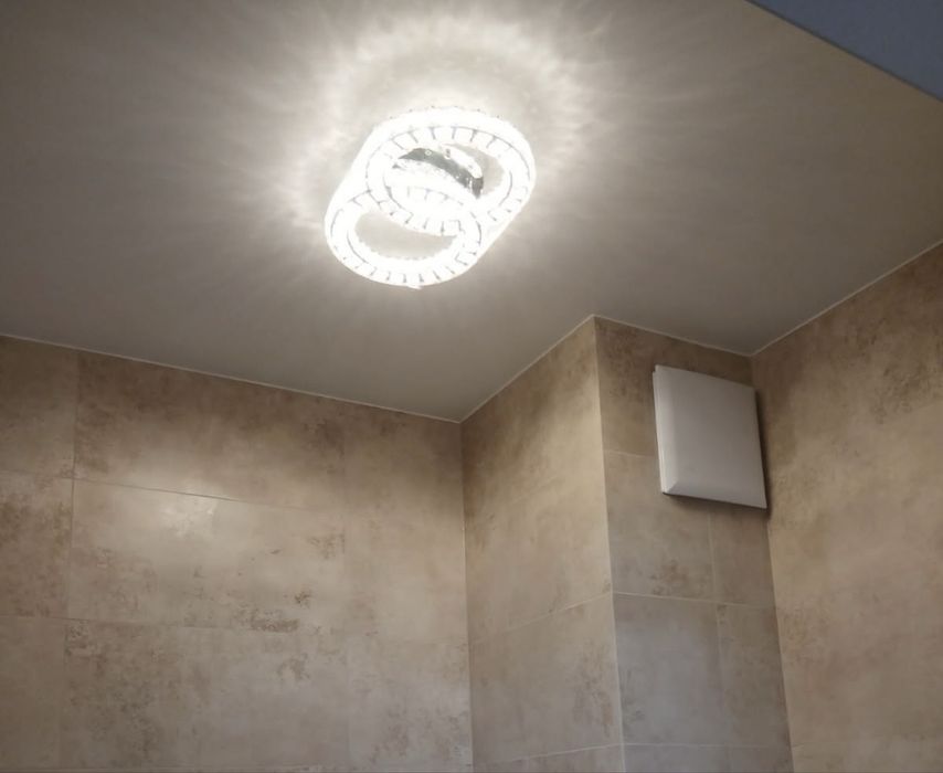 Lampa zyrandol  krysztaly