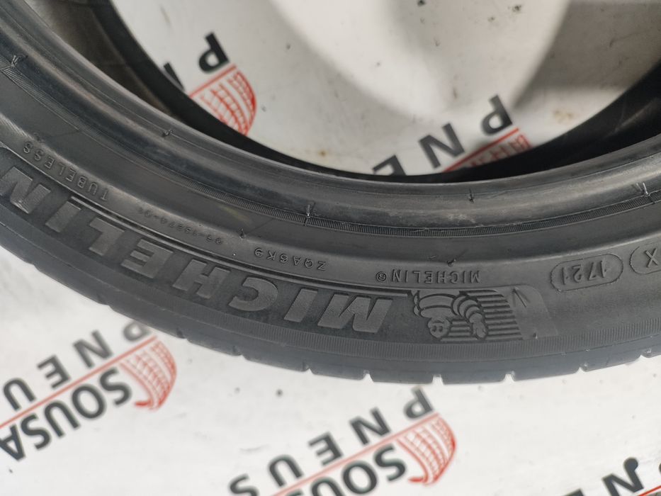 2 pneus semi novos 225-45R19 Michelin - Oferta da entrega