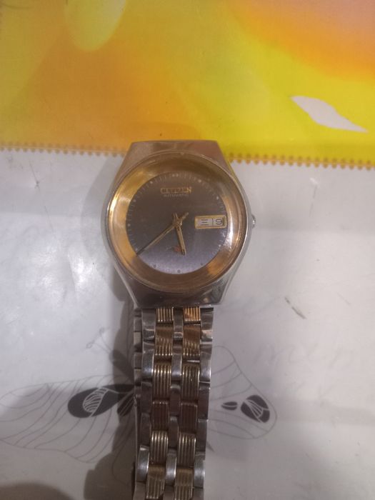 Часы  Citizen в оличном сосоянии, цена  1800гр