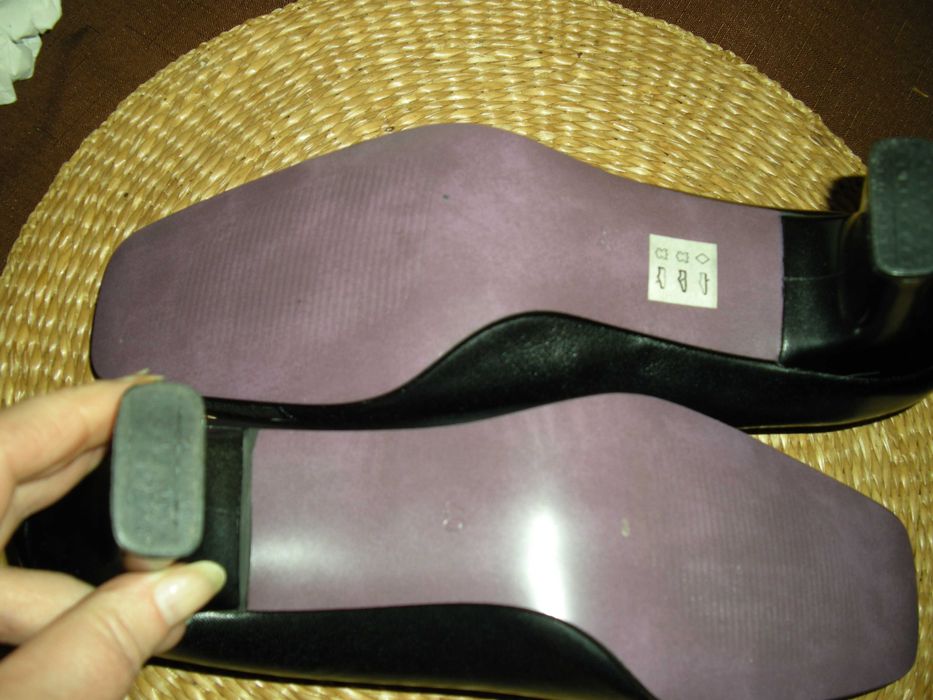 Pantofle ,czółenka Viruci r.40