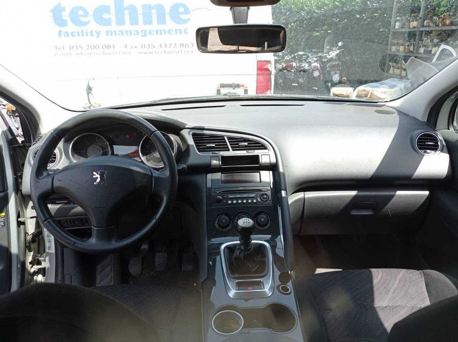 Двигун, балка, бампер, фара, стоп, цапфа, рульова рейка Peugeot 3008