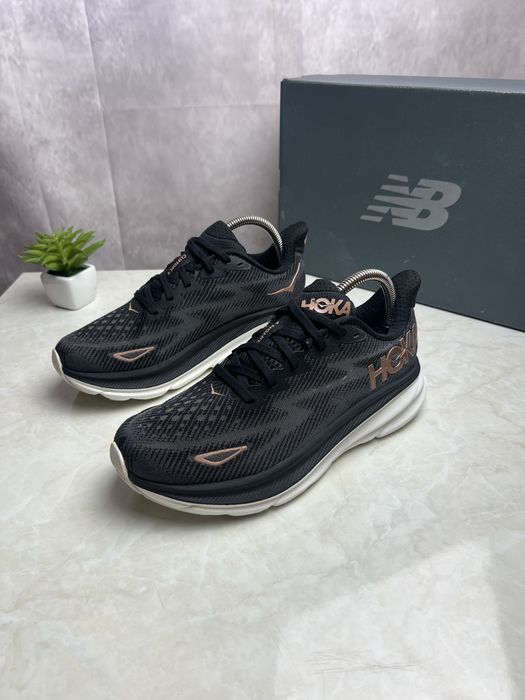 Кросівки Hoka Clifton 9 Розмір 38.5 Original Взуття