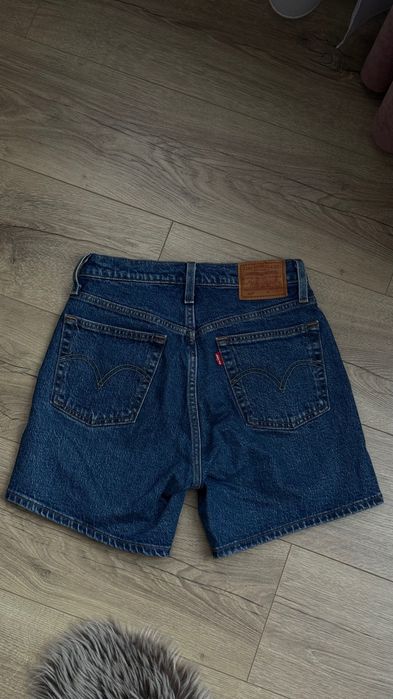 Оригінальні джинсові шорти Levi’s 501