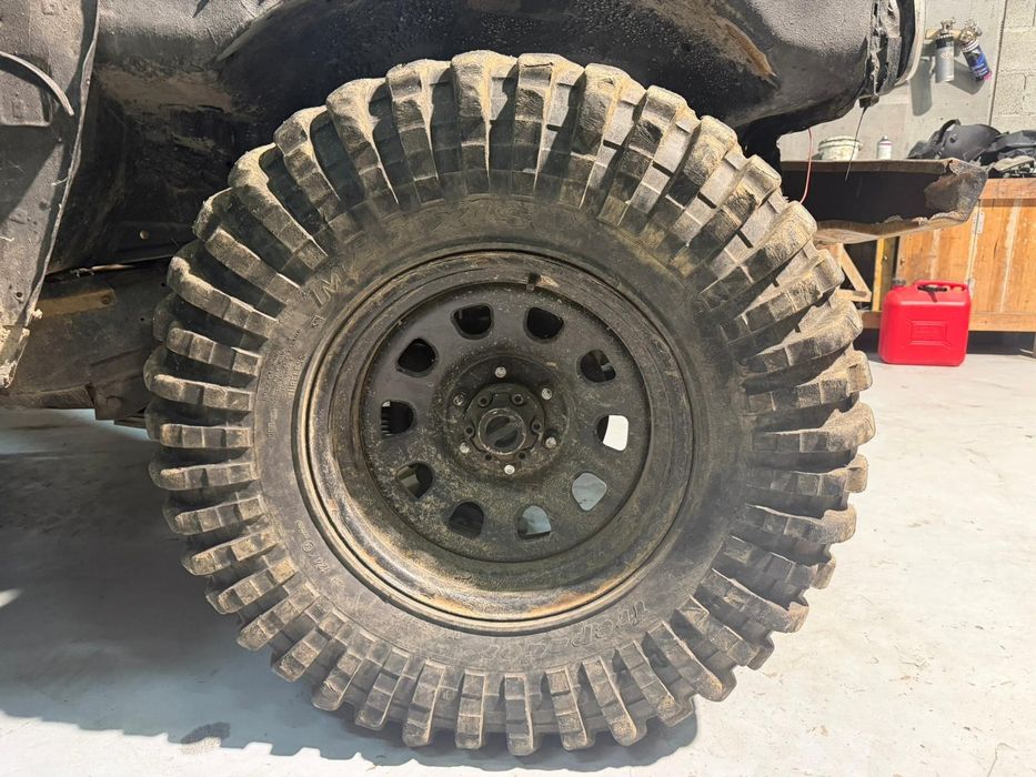 Maxxis Trepador 37 R17