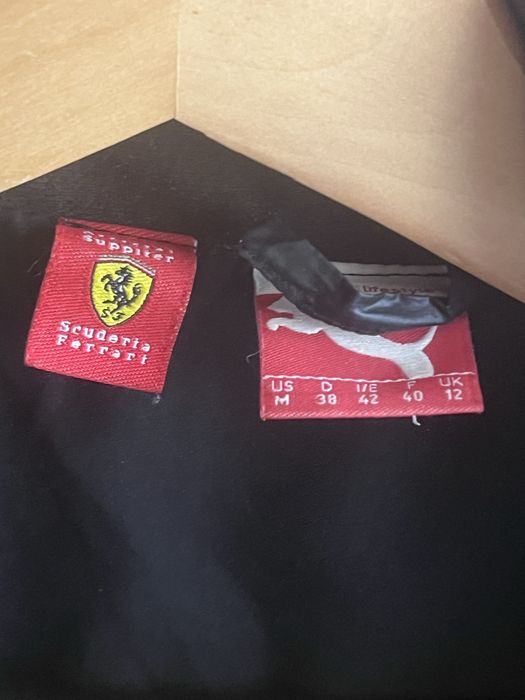 продам куртку puma Scuderia Ferrari