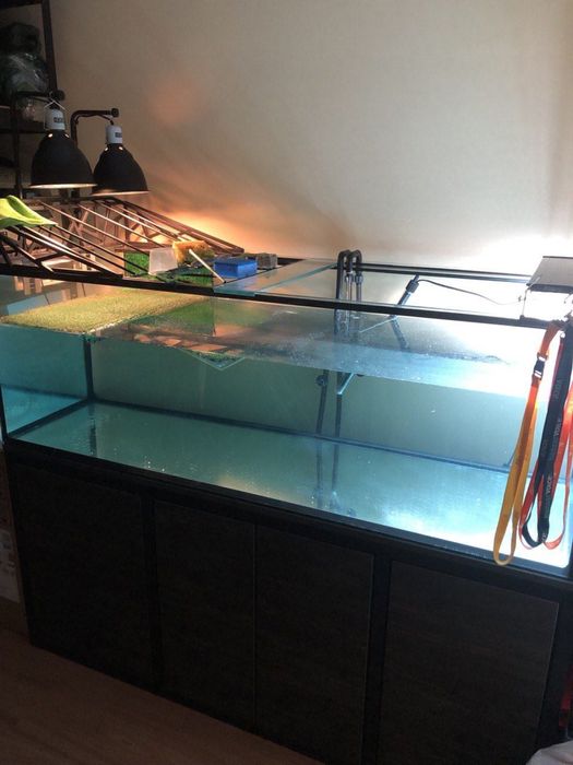 Акваріум з містком для черепахи, фільтрами, лампами та обігрівом