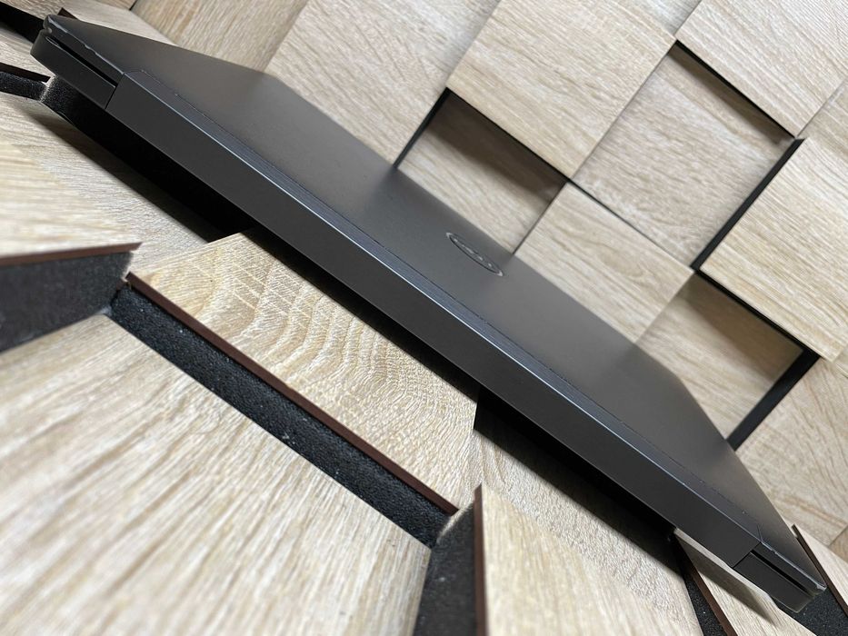 №5510 Ноутбук Dell Latitude 7490 14" FHD IPS/i5-8350U/SSD256Gb/8Gb