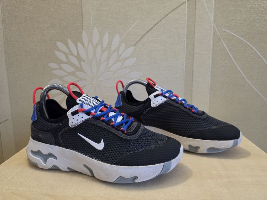 Кросівки Nike React Live оригінал розмір 38