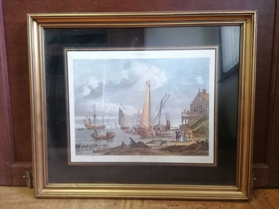 Vendo quadros antigos diversos