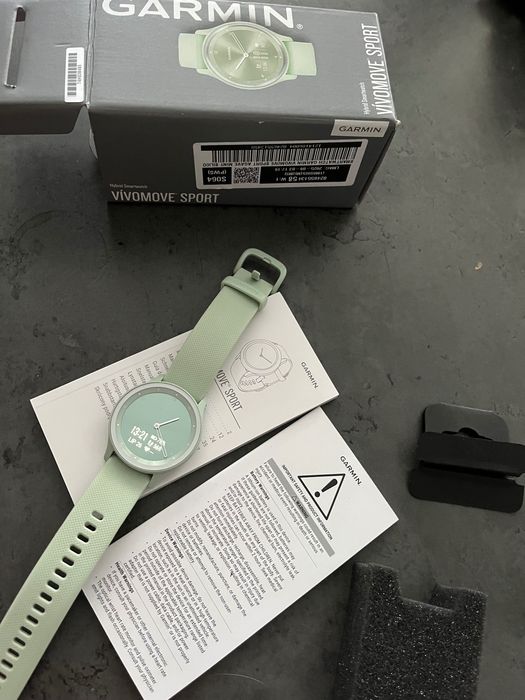 Garmin Vivomove Sport