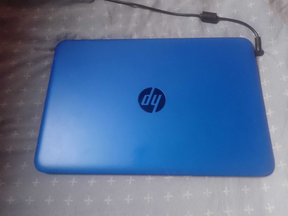 Laptop HP nowa ładowarka