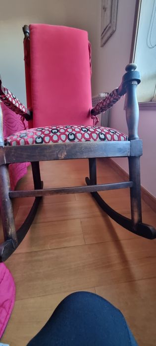 Cadeira de baloiço antiga