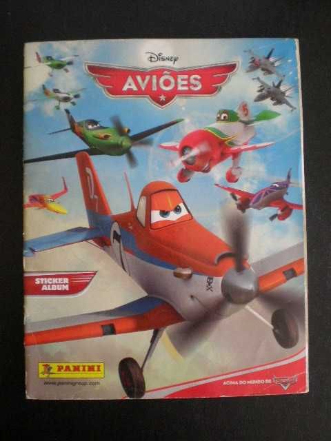 5 cadernetas Invizimals Aviões Ninja Turtles Hannah Montana Invizimals