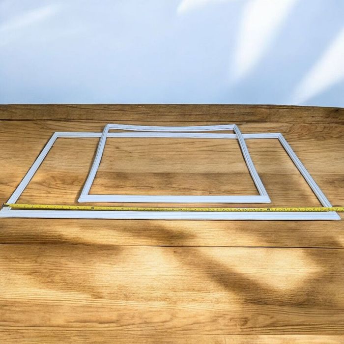 Уплотнитель холодильника, резинка дверей, уплотнитель дверей.