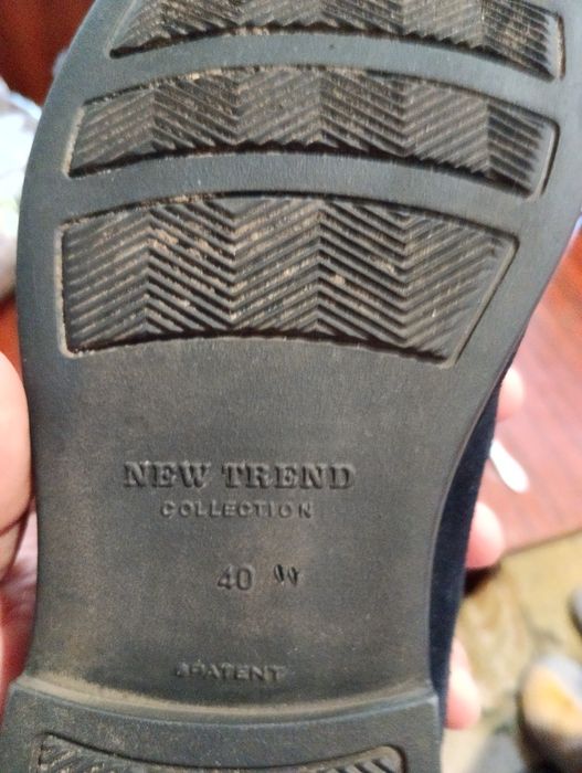 Продам замшевые мужские туфли