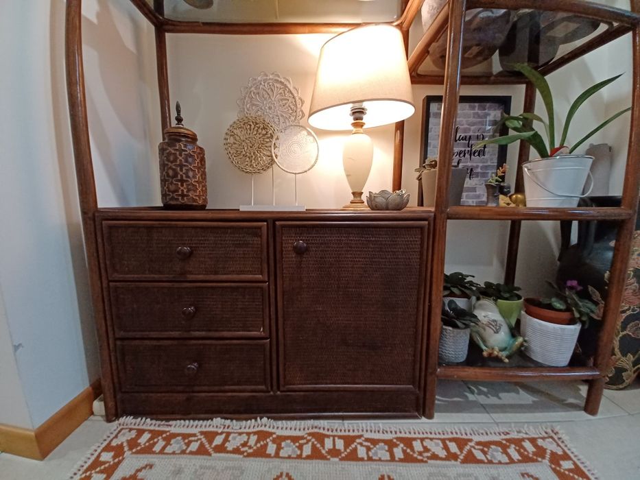 Móvel de bambu de sala
