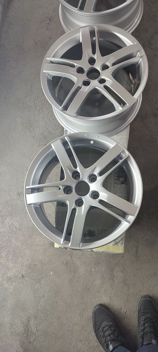 Ремонт: фарбування  авто, пайка пластика