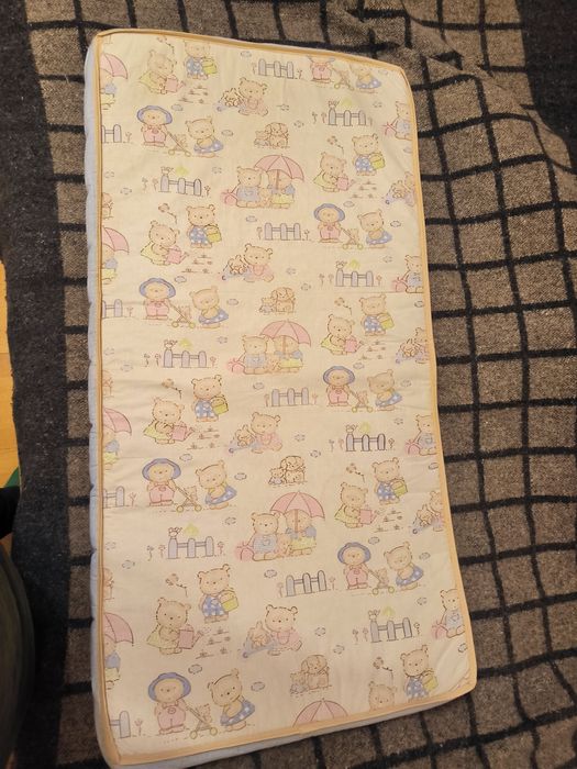 Дитяче ліжко (вживане)