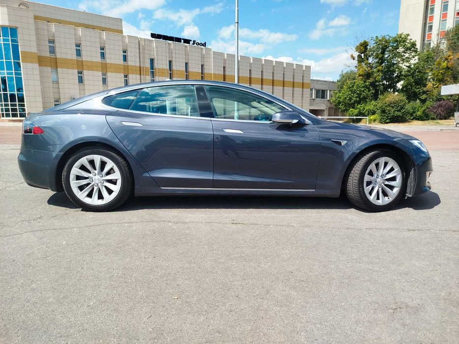 Tesla model S rest 2018 100D