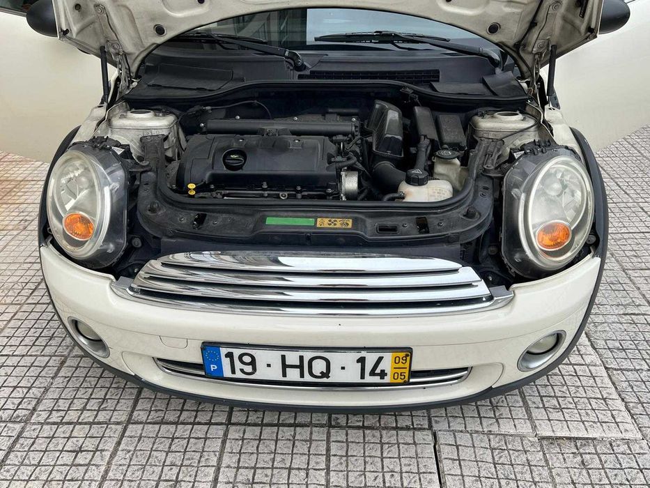Mini One em excelente estado, carro de garagem de 5-5-2009.