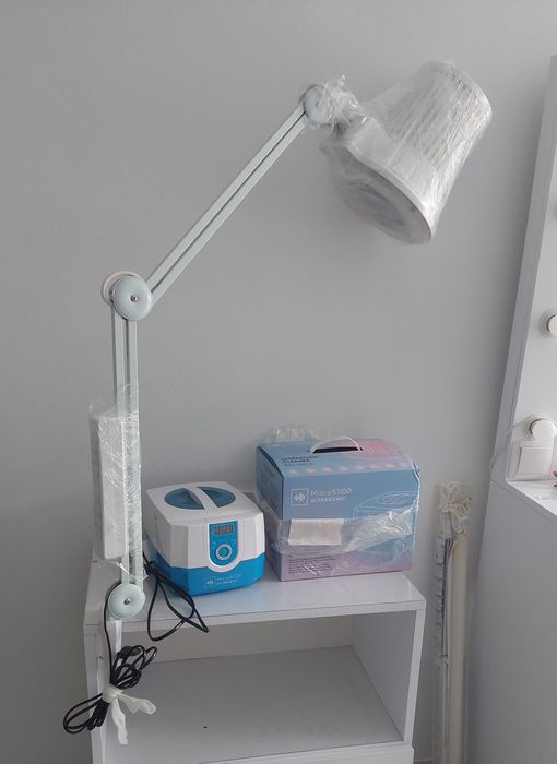 Витяжка для педикюру на струбцині з фільтром Dustwell Air Dust 50W