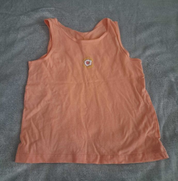 Podkoszulek dla dziewczynki.